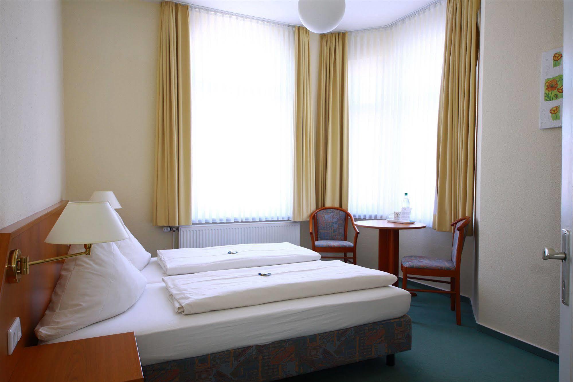 Hotel Weisse Düne Borkum Exterior foto